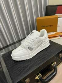 Picture of Louis Vuitton Shoes _SKULVsz38-44hnh072415643